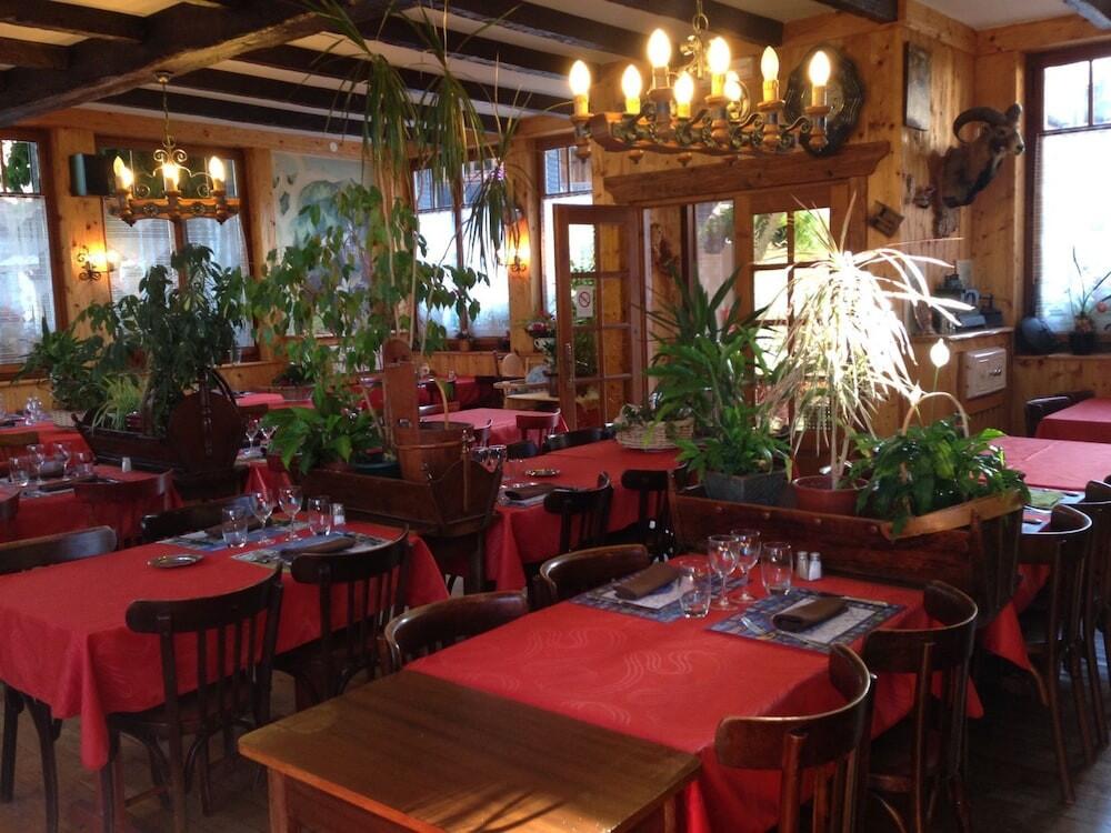 Foto de restauración de Hotel Les Touristes