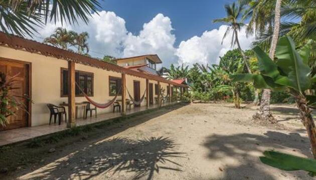 Foto de Hotel Cabinas Yucca