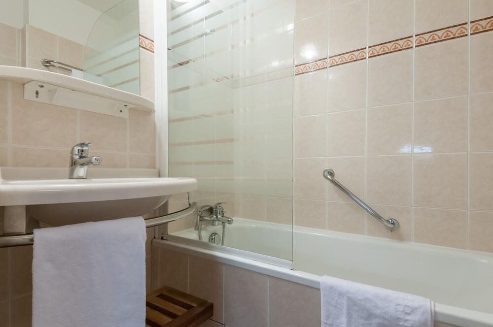 Foto del baño de Résidence Pierre &amp;amp; Vacances Les Bleuets