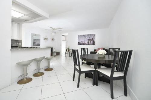 Foto de una habitación de Sofi Beach Apartments