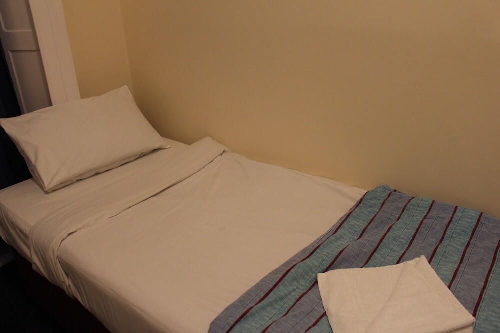 Foto de una habitación de Belgrave House Hotel