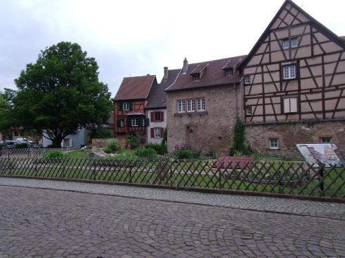 Foto de una habitación de Alquileres Vacacionales Apt. La Grenouillère De Turckheim