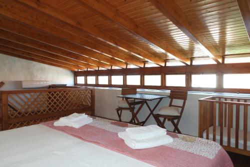 Foto de una habitación de Apartamentos F - Quinta das Alagoas