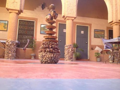 Photo – Riad Nkob