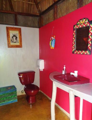 Foto de una habitación de Hotel La Casa Rosada