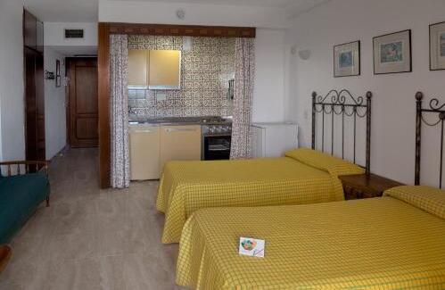 Foto de una habitación de APARTAMENTOS CHINASOL (OFERTAS)
