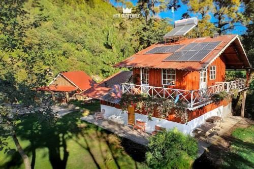 Foto de una habitación de Casas y chalets Mountain Cabin with Volcano Views
