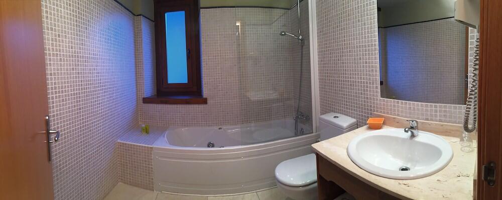 Foto del baño de Peira Blanca Hotel Gastronómico