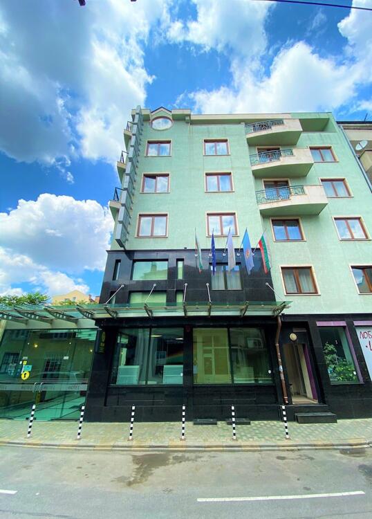 Foto del exterior de Light Hotel