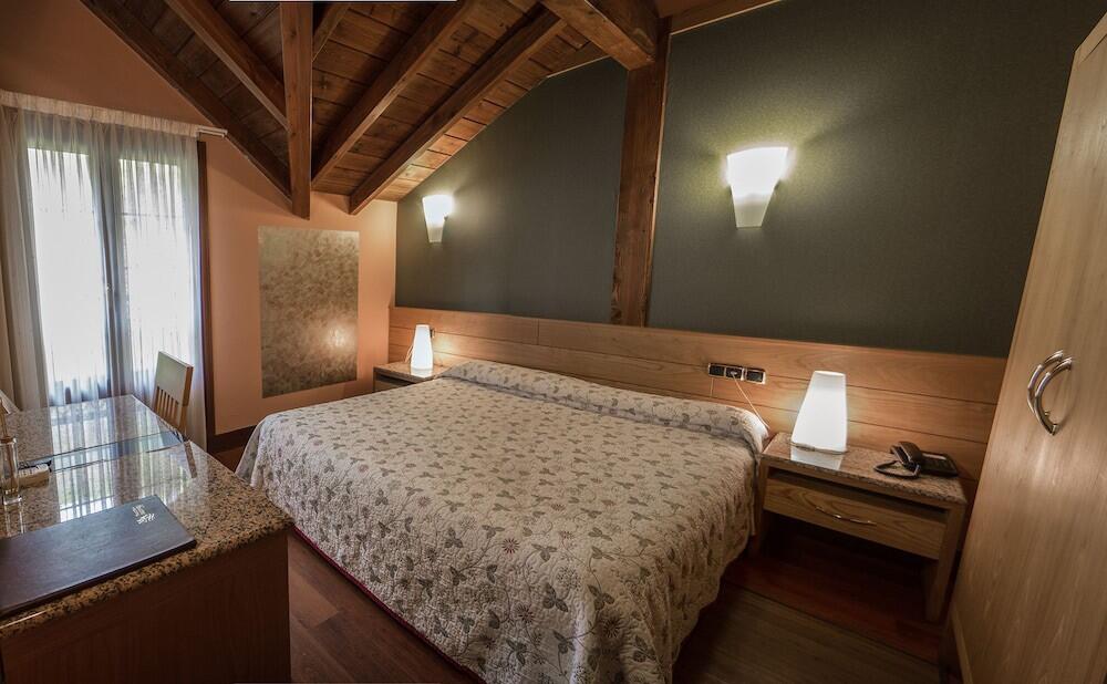 Foto de una habitación de Adeko Hotel