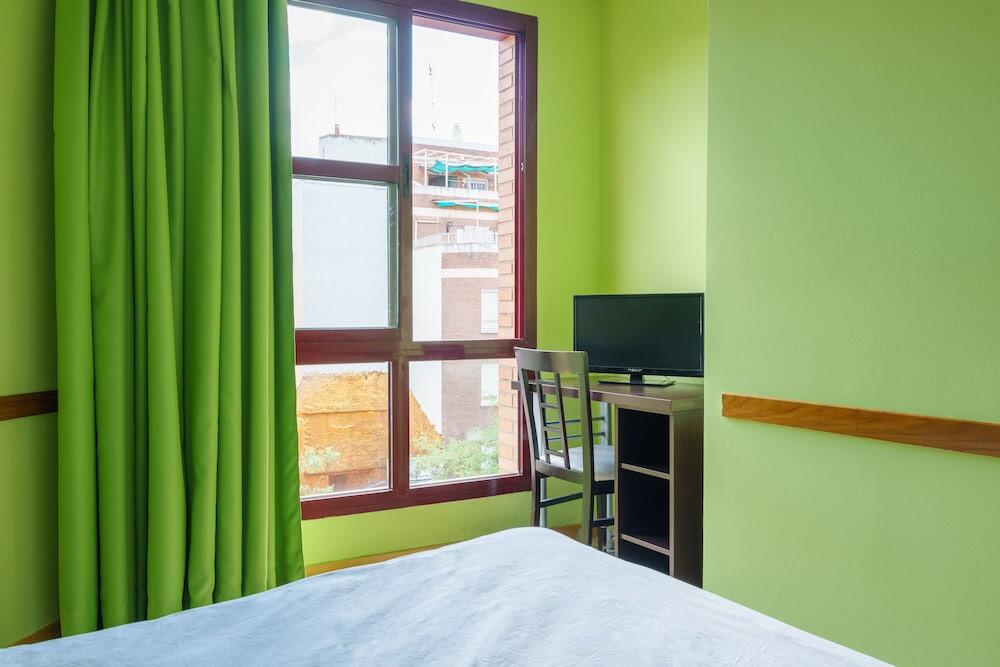 Foto de una habitación de Hostal Frasca by Vivere Stays