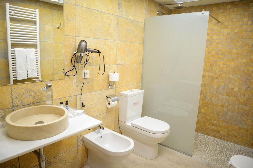 Foto del baño de Hotel Cardenal Ram