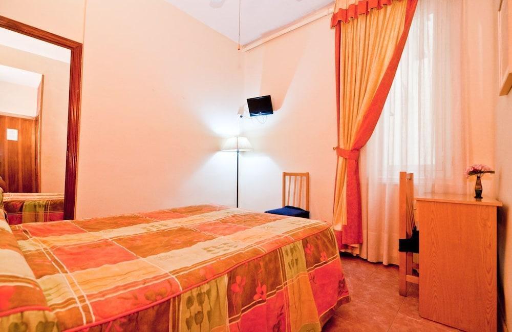 Foto de una habitación de Hostal Oporto