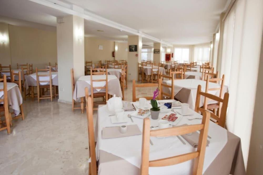 Foto de restauración de Hotel Sunday&amp;#039;s Beach