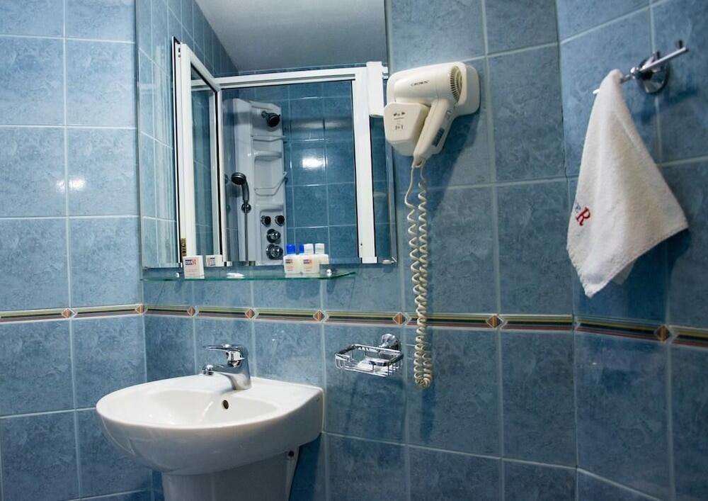 Foto del baño de DITER Hotel