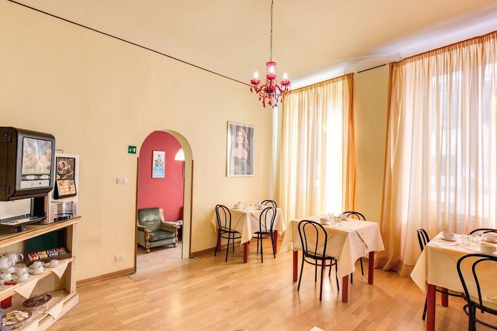 Foto de restauración de Hotel Romagna