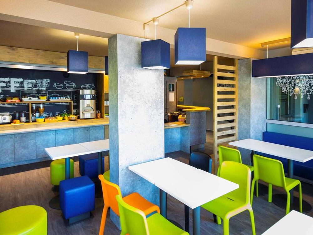 Foto de restauración de Hotel ibis budget Carcassonne La Cité