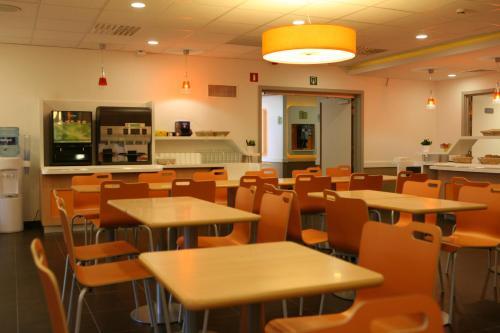 Foto de restauración de Hotel ibis budget Brugge Centrum Station