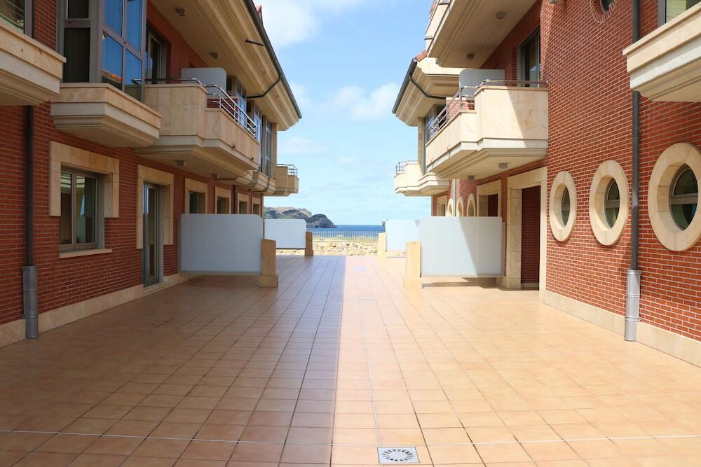 Foto del exterior de Apartamentos Maritimo Ris