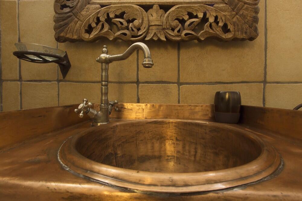 Badezimmer - Hotel Boutique Posada de Sajazarra