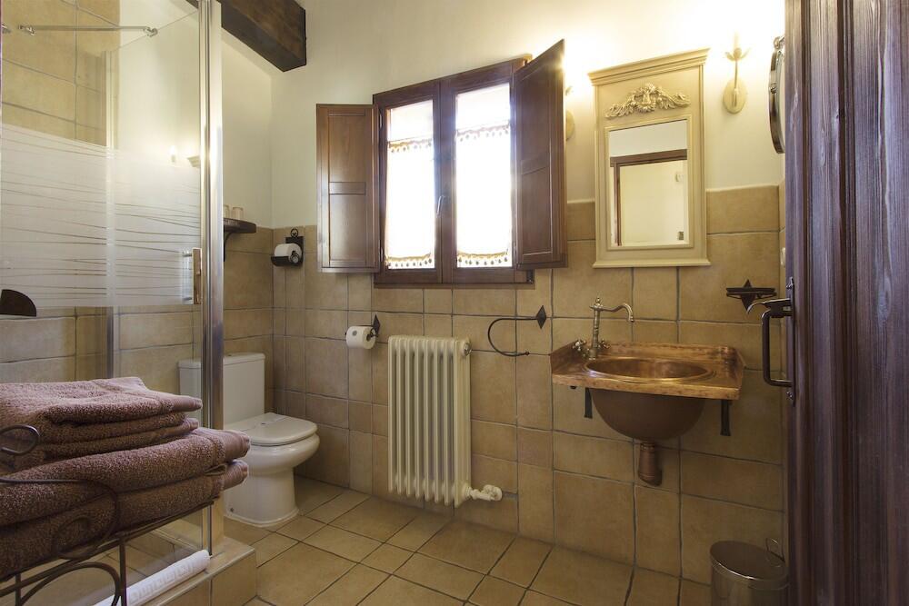 Badezimmer - Hotel Boutique Posada de Sajazarra