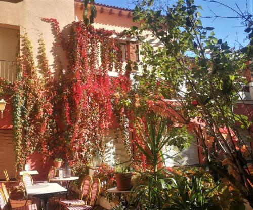 Foto de los servicios de Hostal Montsoliu