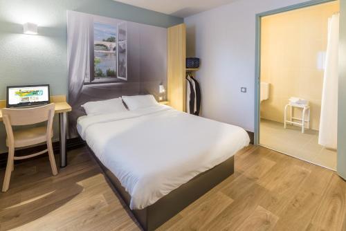 Foto de una habitación de B&amp;amp;B Hotel Bayonne