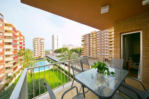 Foto de una habitación de Apartamentos Bali Orange Costa
