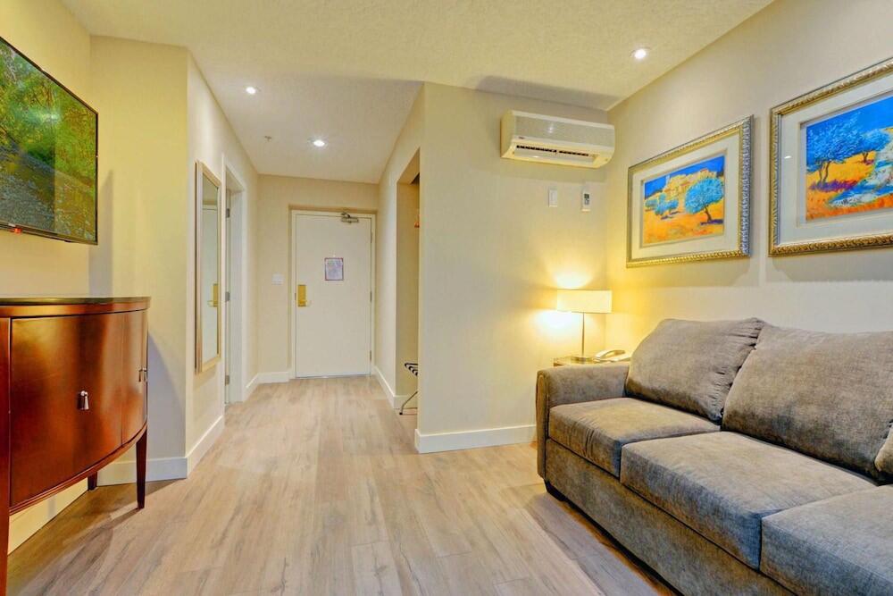 Foto de una habitación de Hotel Red Lion Inn and Suites Victoria