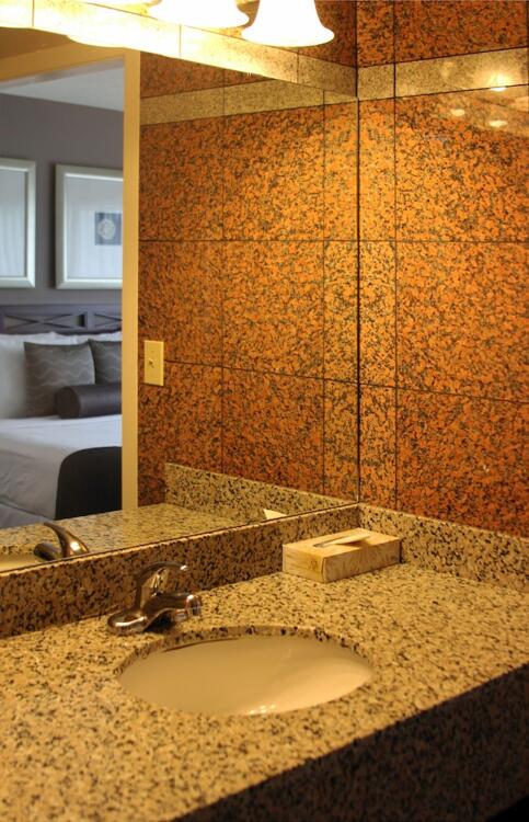 Foto del baño de Hotel Red Lion Inn and Suites Victoria