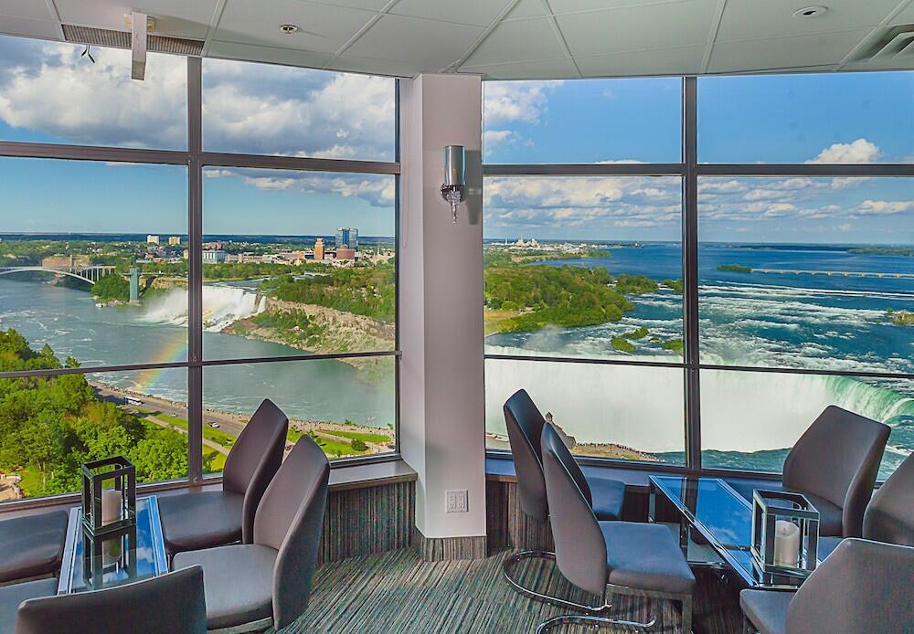 Foto del exterior de Tower Hotel at Fallsview