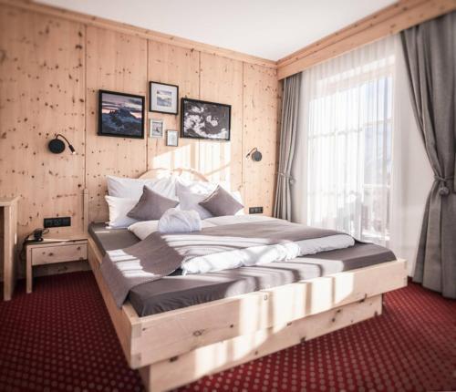 Foto de una habitación de Hotel Silbertal
