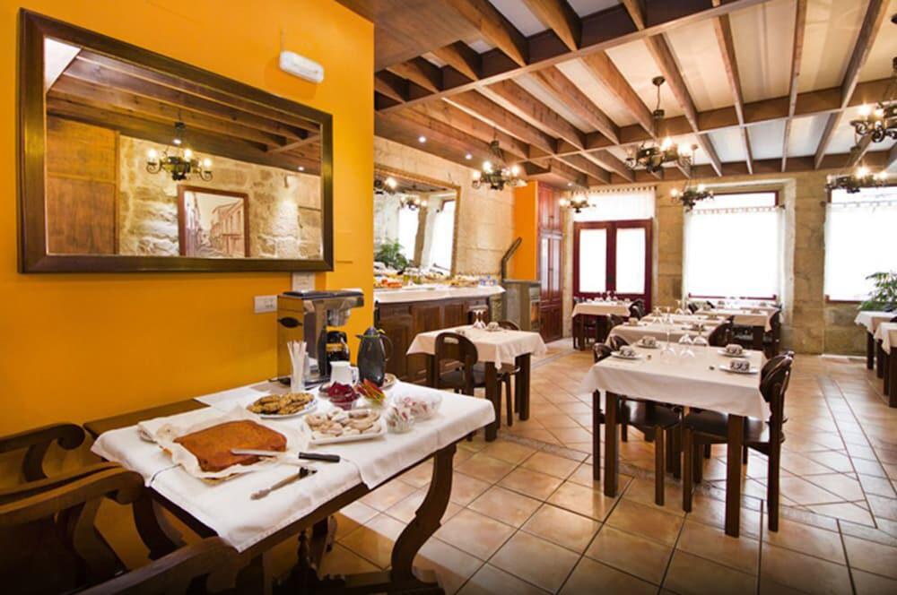Foto de restauración de Hotel O Portelo Rural