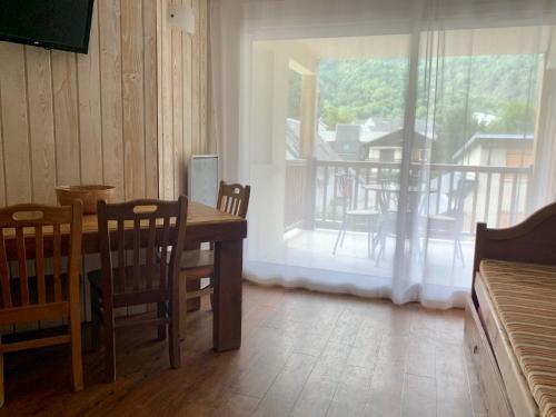 Foto de una habitación de Hôtel Les Arches