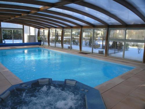Foto general de Logis Hotel-Restaurant Spa Le Lac
