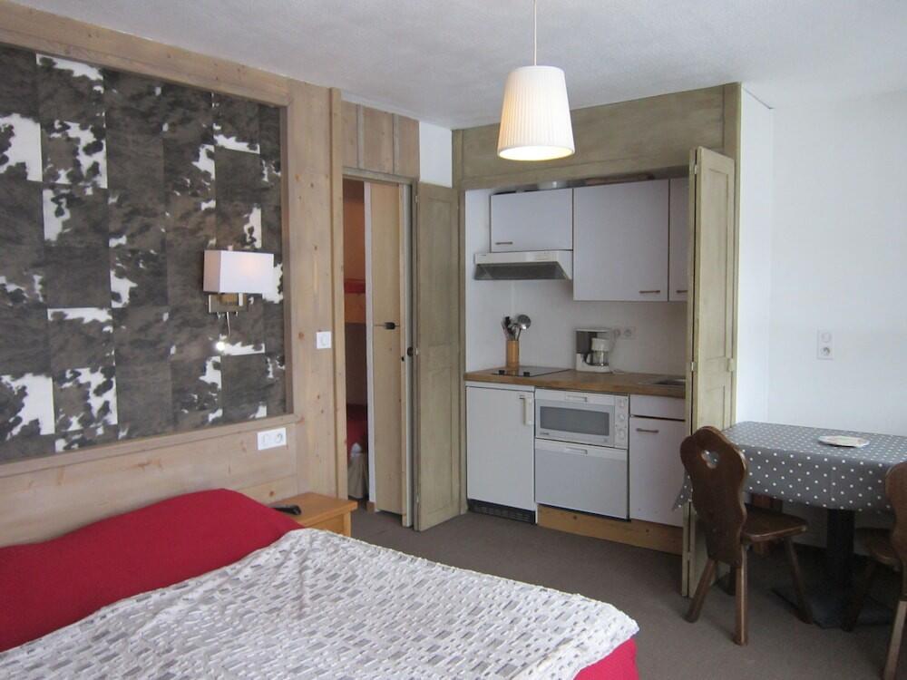 Foto de una habitación de Logis Hotel Gai Soleil