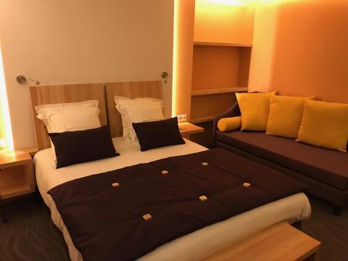 Foto de una habitación de Hotel &amp;amp; Résidence Les Vallées Labellemontagne