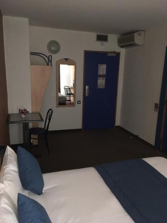 Foto de una habitación de Hotel Akena City Chateaurenard