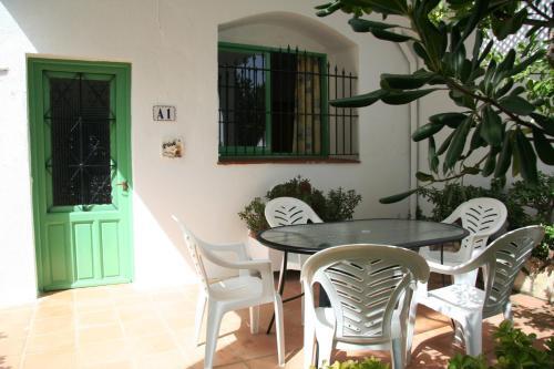 Foto de una habitación de Apartamentos Can Torrents