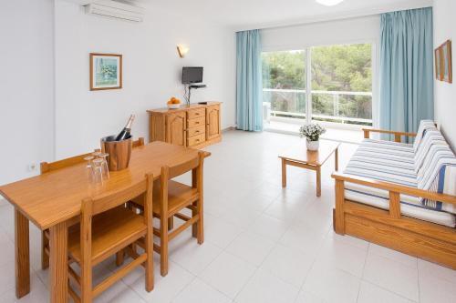 Foto de una habitación de Apartamentos Sofía Playa Ibiza
