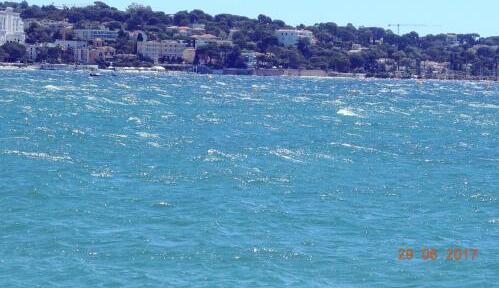 Foto de una habitación de Alquileres Vacacionales Les Pins Bleus - Antibes Juan Les Pins