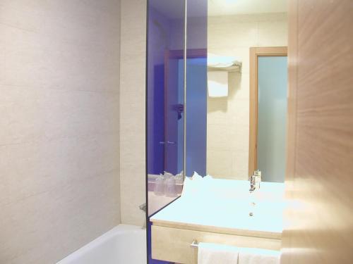 Foto del baño de Hotel Moon