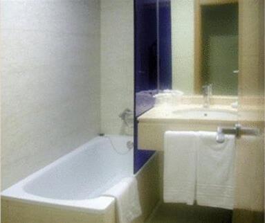 Foto del baño de Hotel Moon