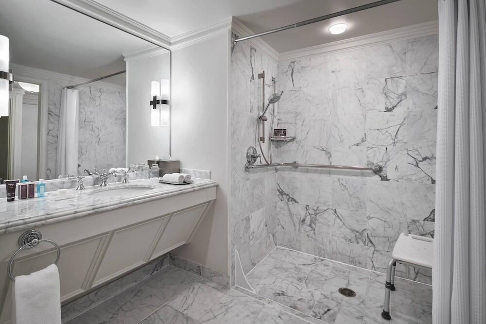 Foto del baño de Hotel The Ritz Carlton, Pentagon City