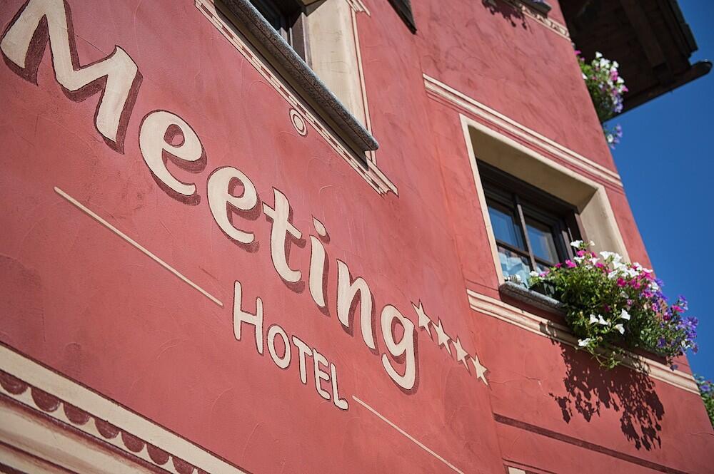 Foto del exterior de Hotel Meeting