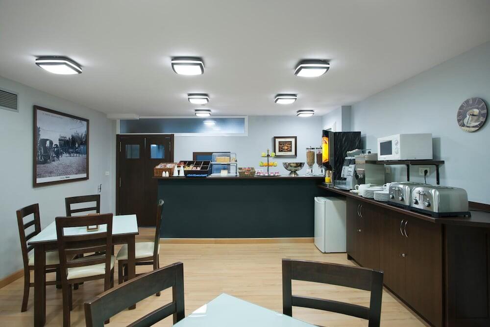 Foto de los servicios de Hostal T4