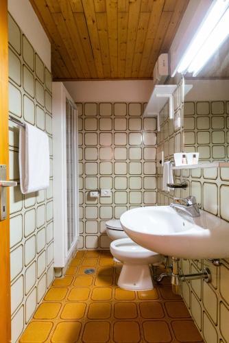 Foto del baño de Aparthotel Residence Lastei