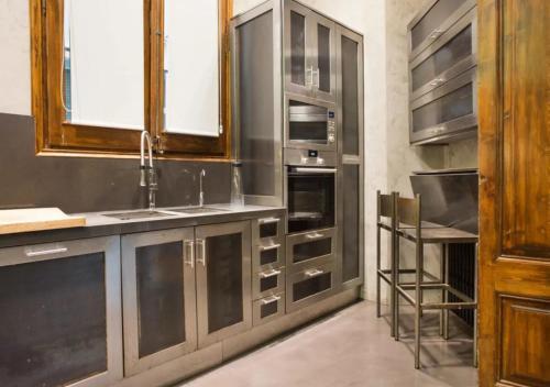 Foto de una habitación de Midtown Luxury Apartments by Sweet Inn
