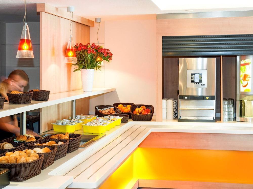 Foto de restauración de Hotel ibis budget Amsterdam Airport