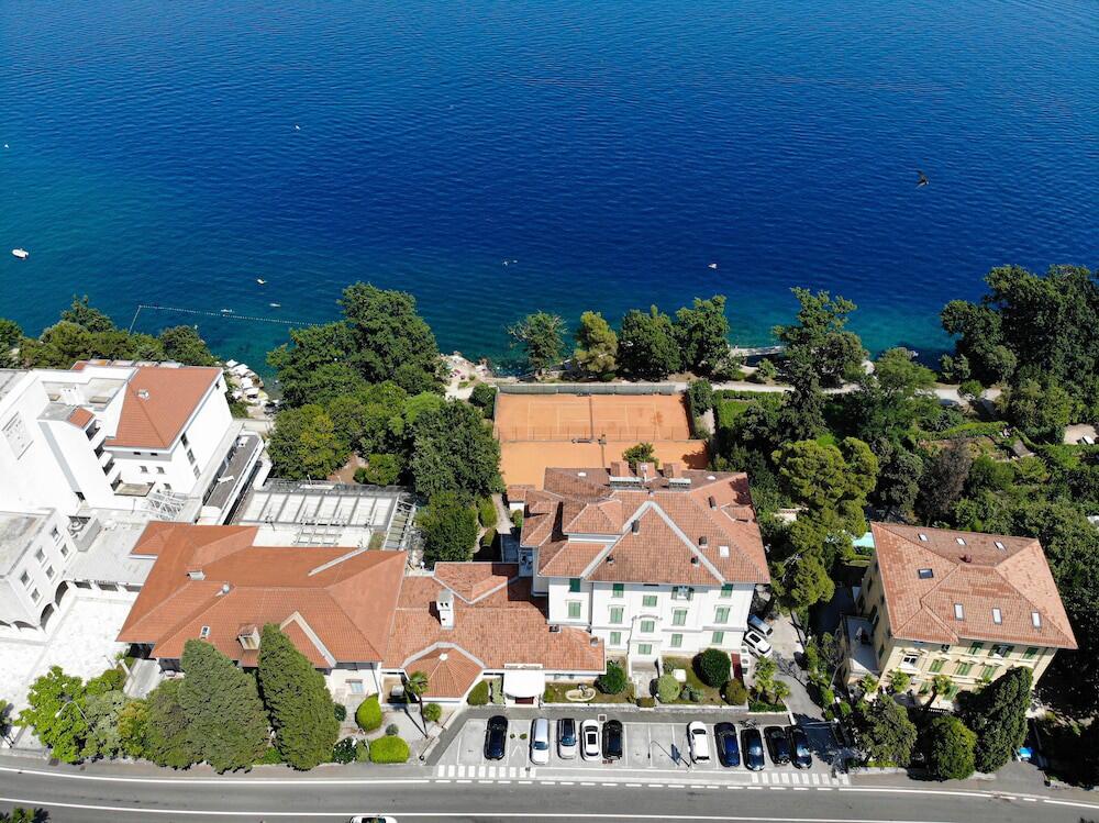 Foto del exterior de Hotel Lovran